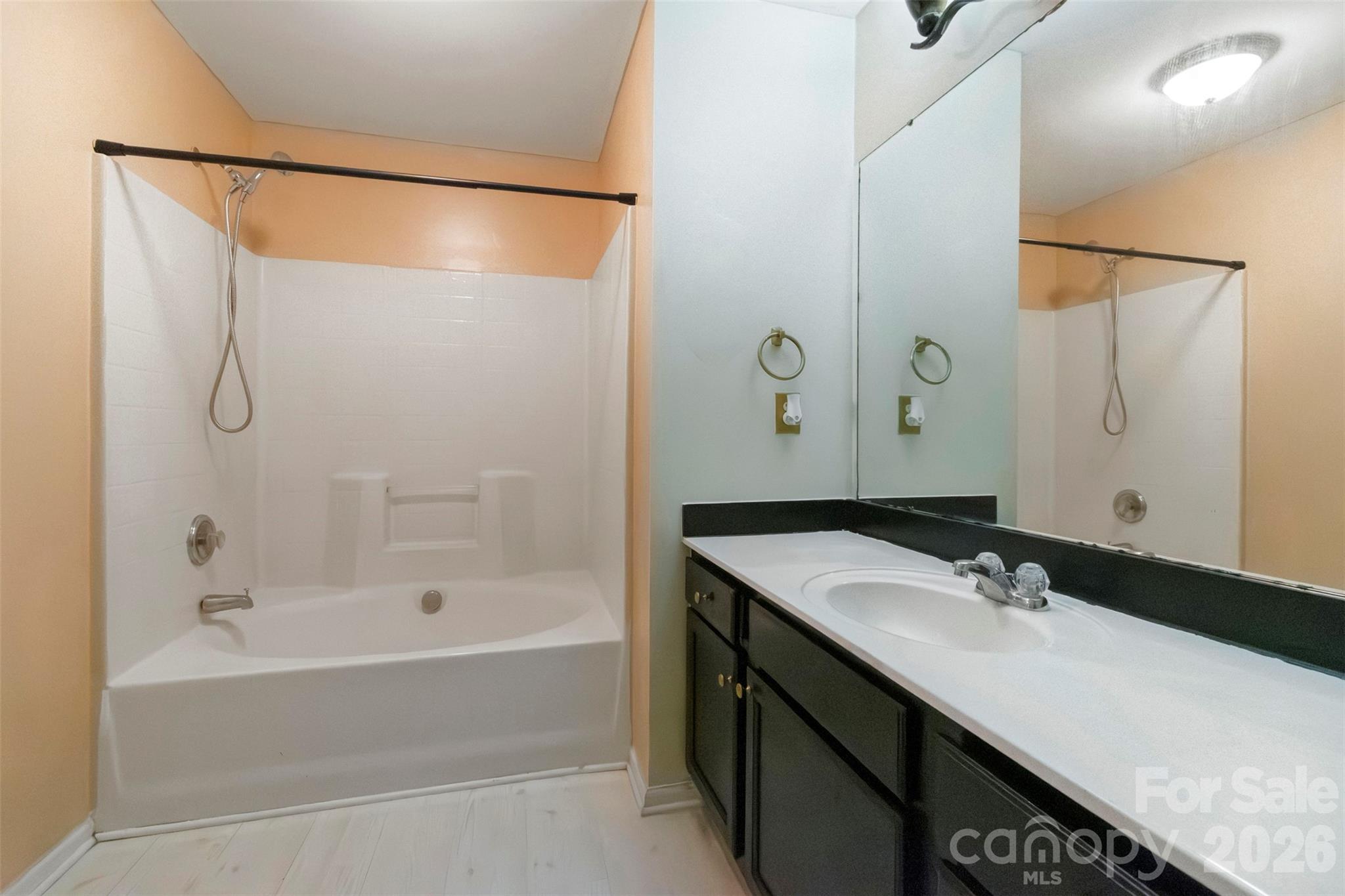 5541 Peachwood Drive Charlotte NC 28216