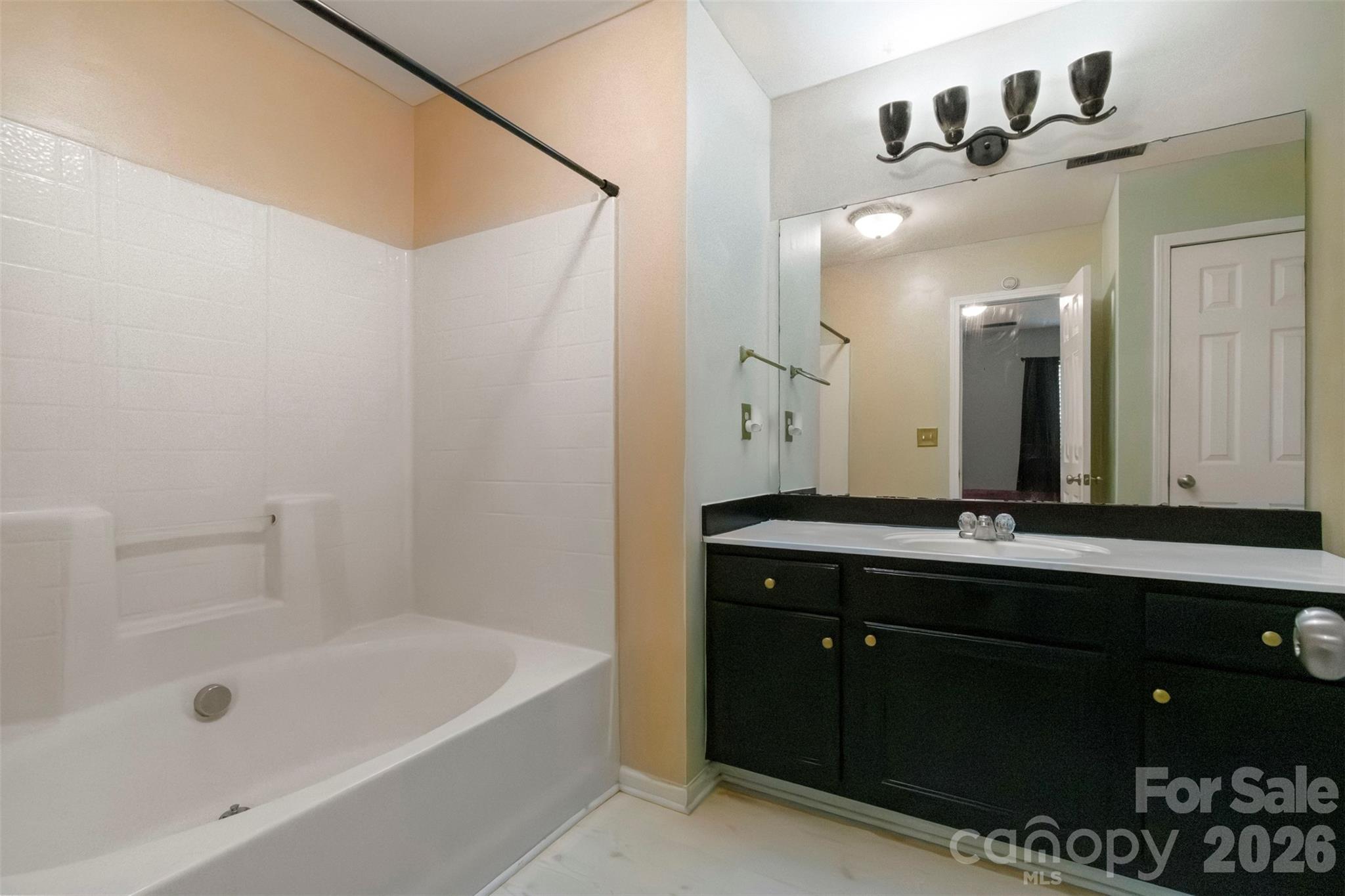 5541 Peachwood Drive Charlotte NC 28216