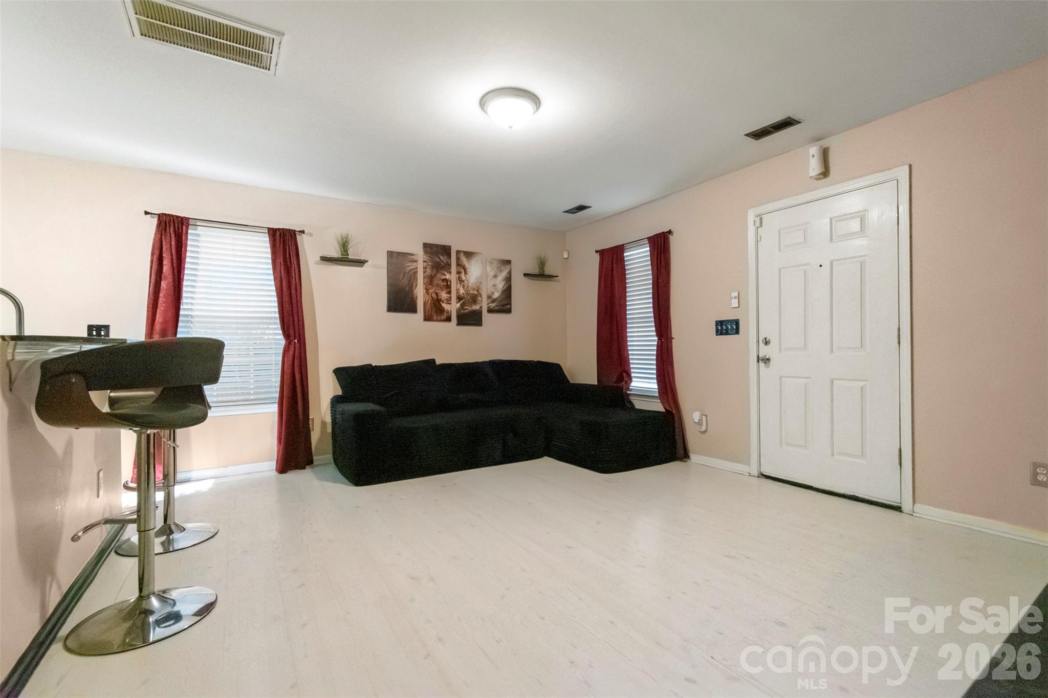 5541 Peachwood Drive Charlotte NC 28216