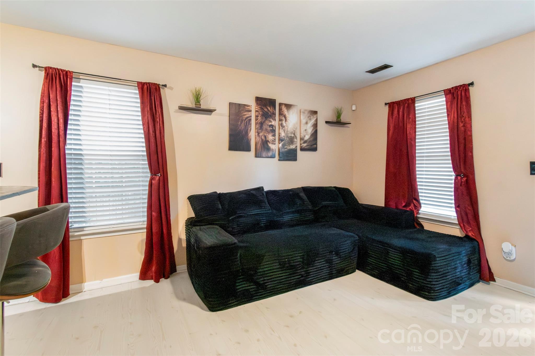 5541 Peachwood Drive Charlotte NC 28216