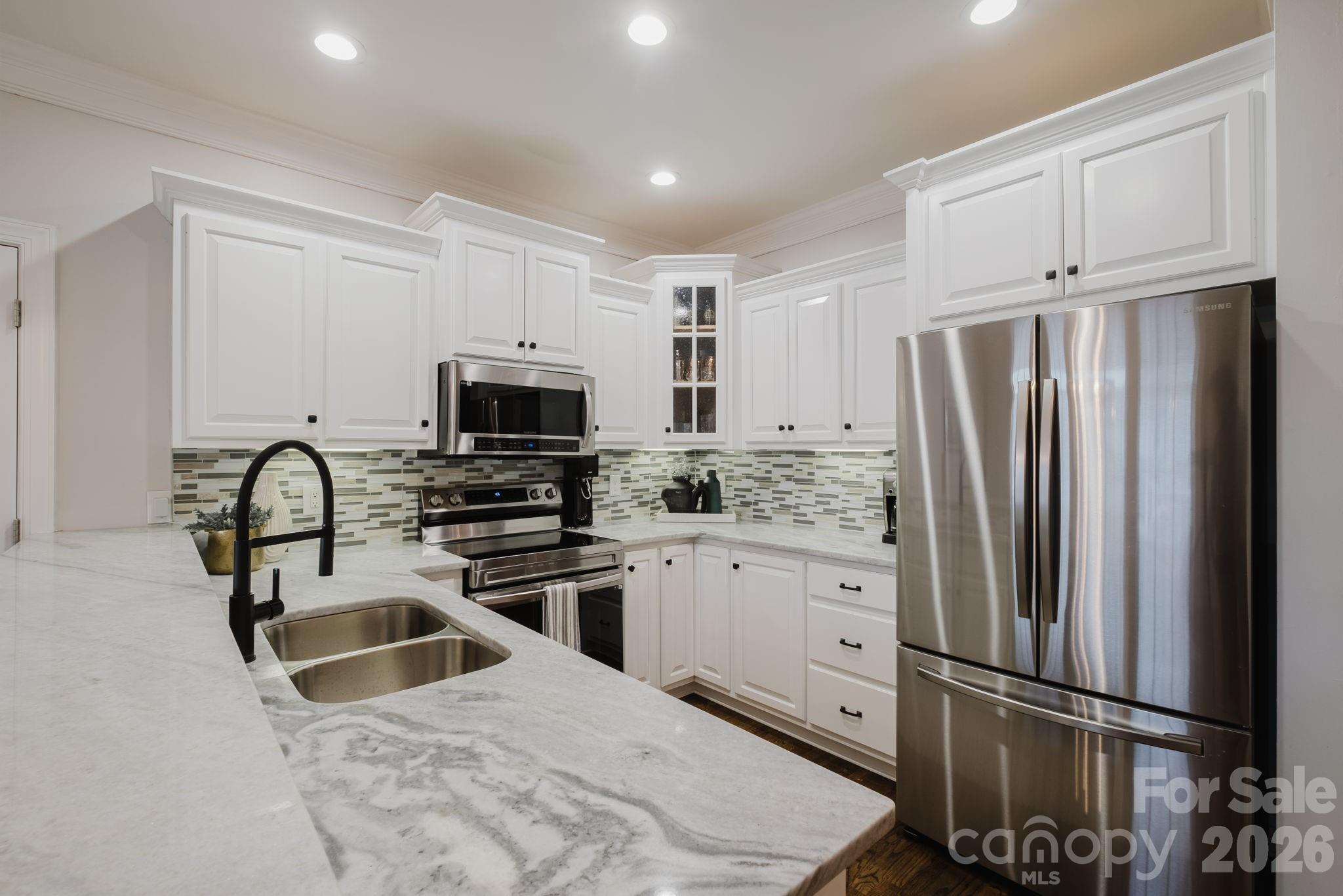 2711 Clemson Avenue Charlotte NC 28205