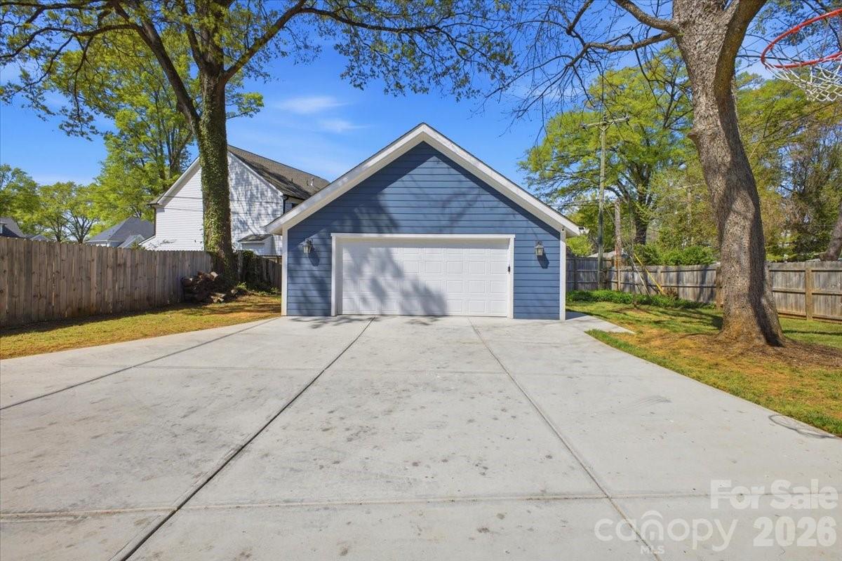 2711 Clemson Avenue Charlotte NC 28205