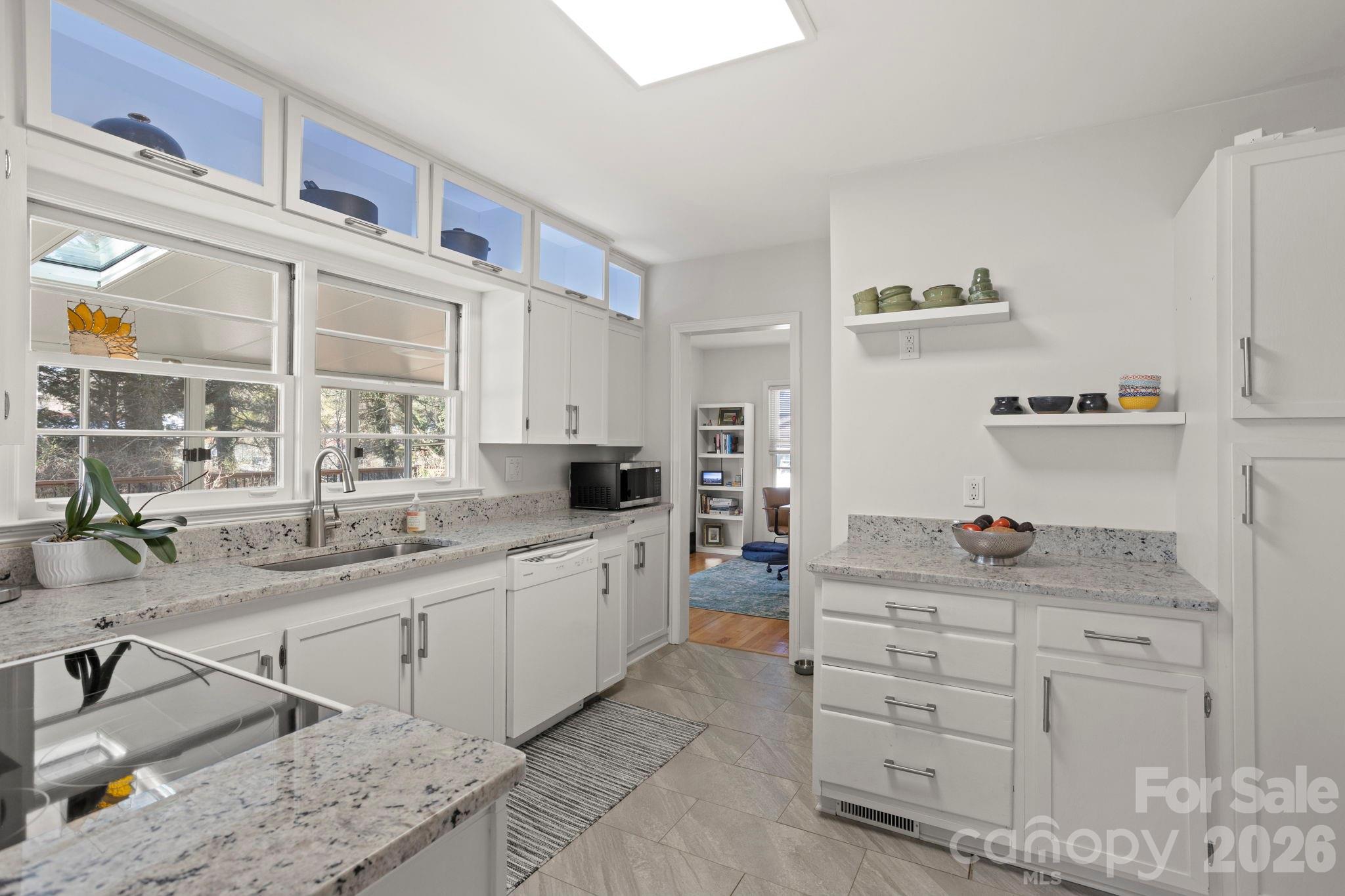 1223 Oakland Street Hendersonville NC 28792