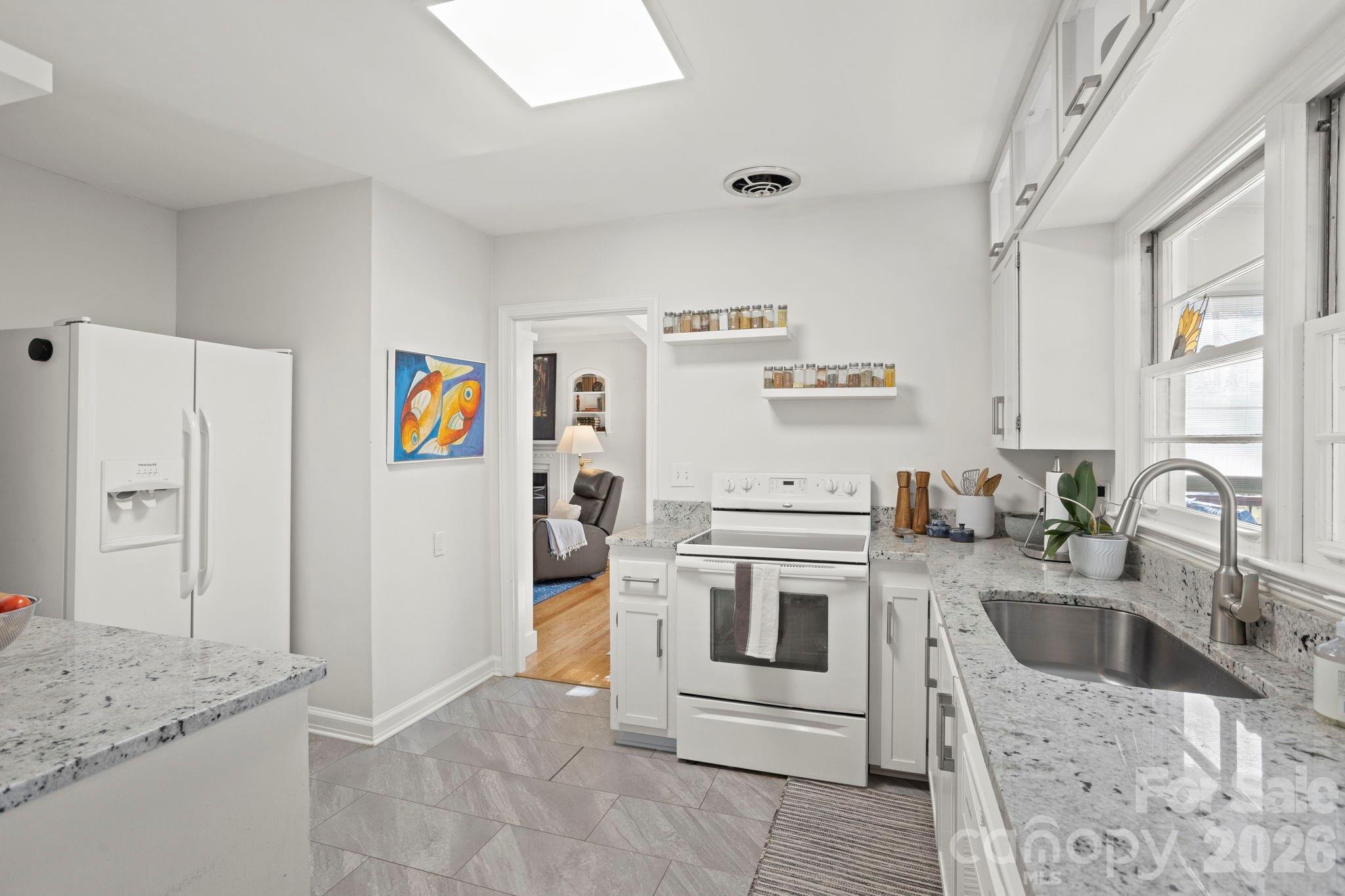 1223 Oakland Street Hendersonville NC 28792