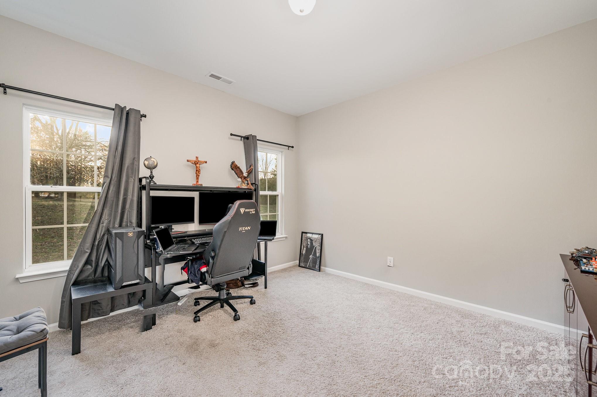 1607 Swan Drive Charlotte NC 28216