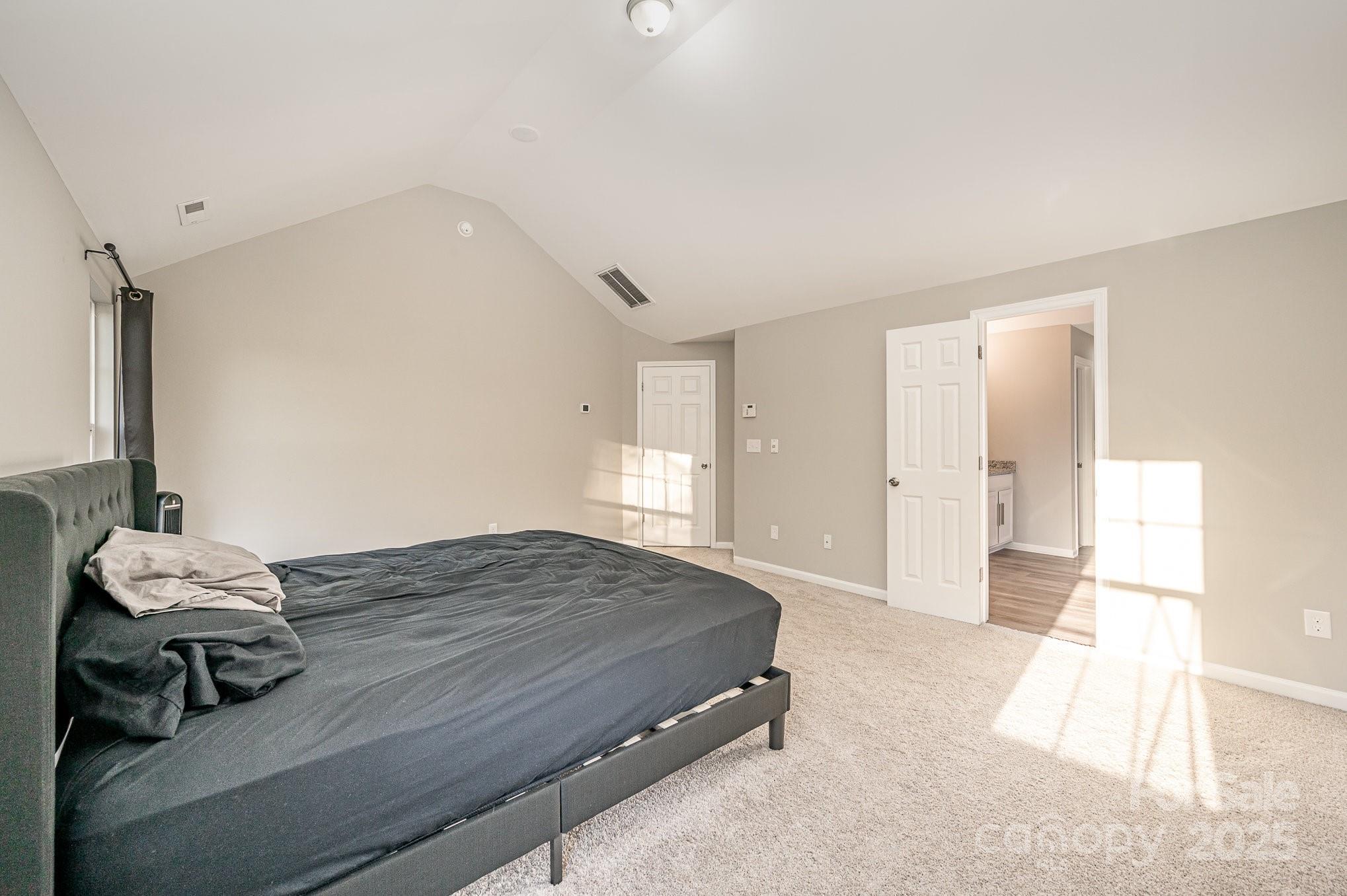 1607 Swan Drive Charlotte NC 28216