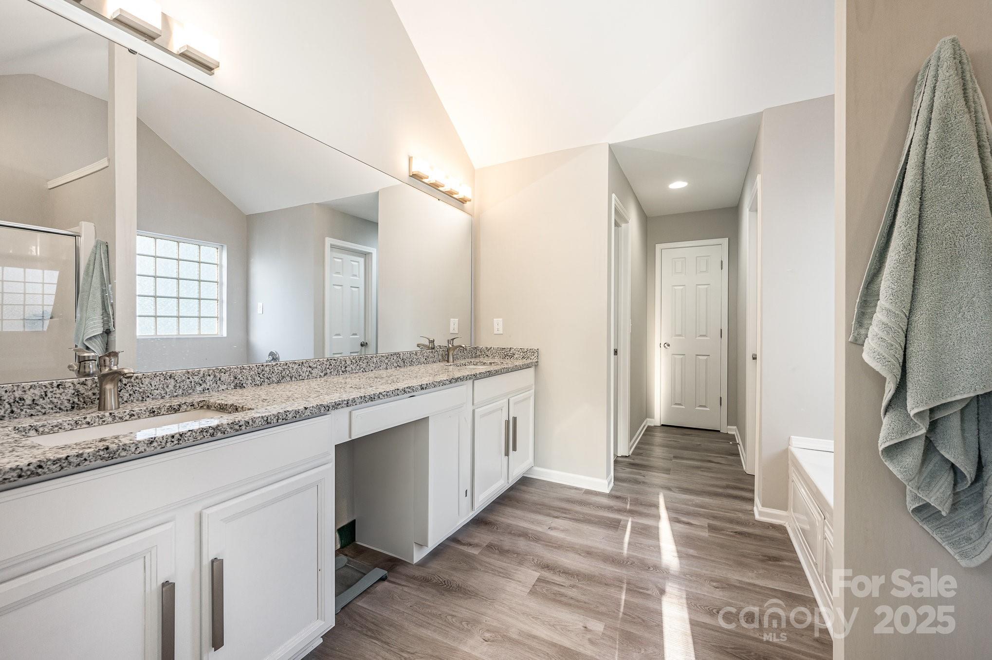 1607 Swan Drive Charlotte NC 28216