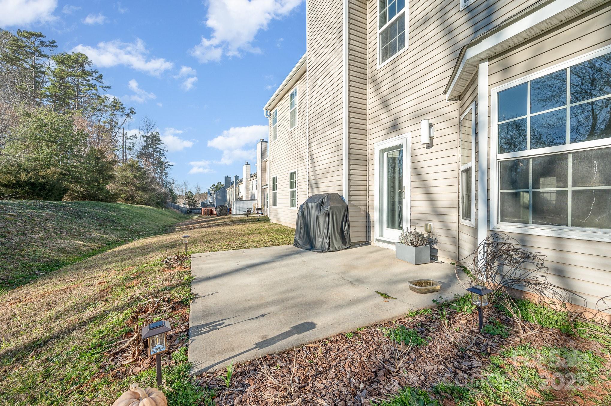 1607 Swan Drive Charlotte NC 28216