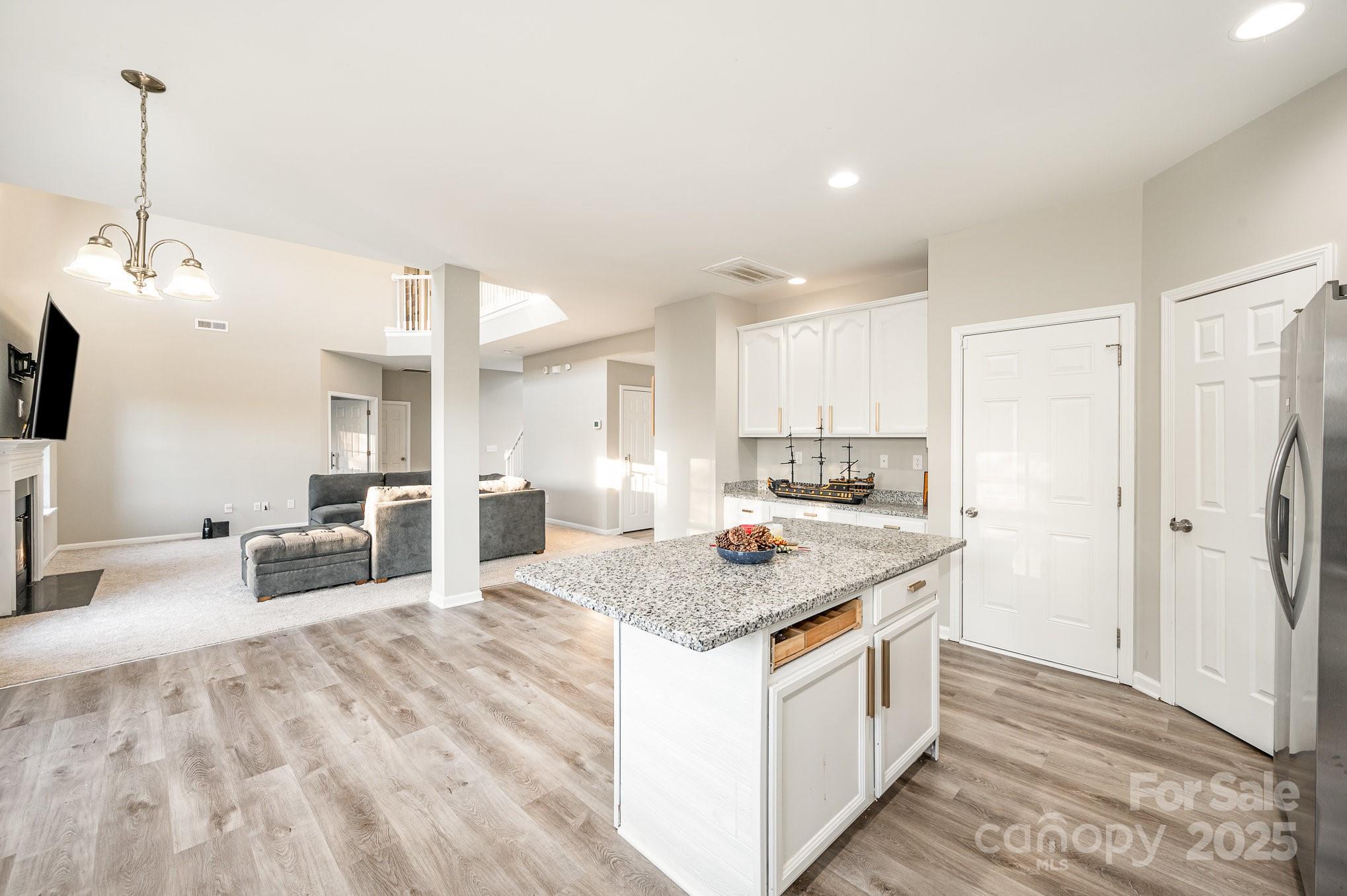 1607 Swan Drive Charlotte NC 28216