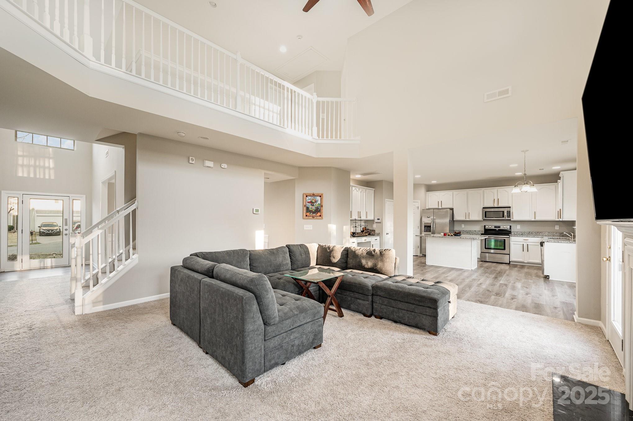 1607 Swan Drive Charlotte NC 28216