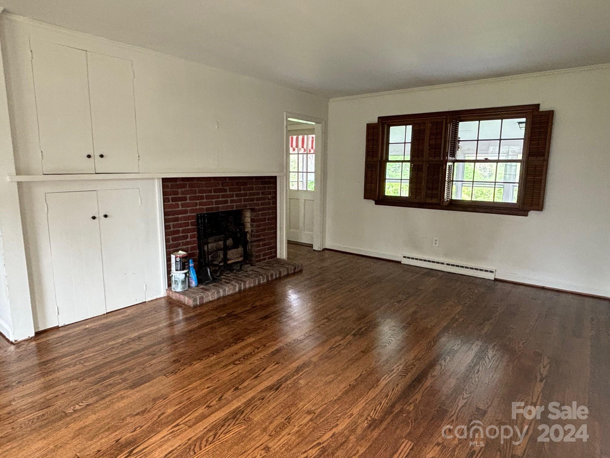 25 N College Street Weaverville NC 28787