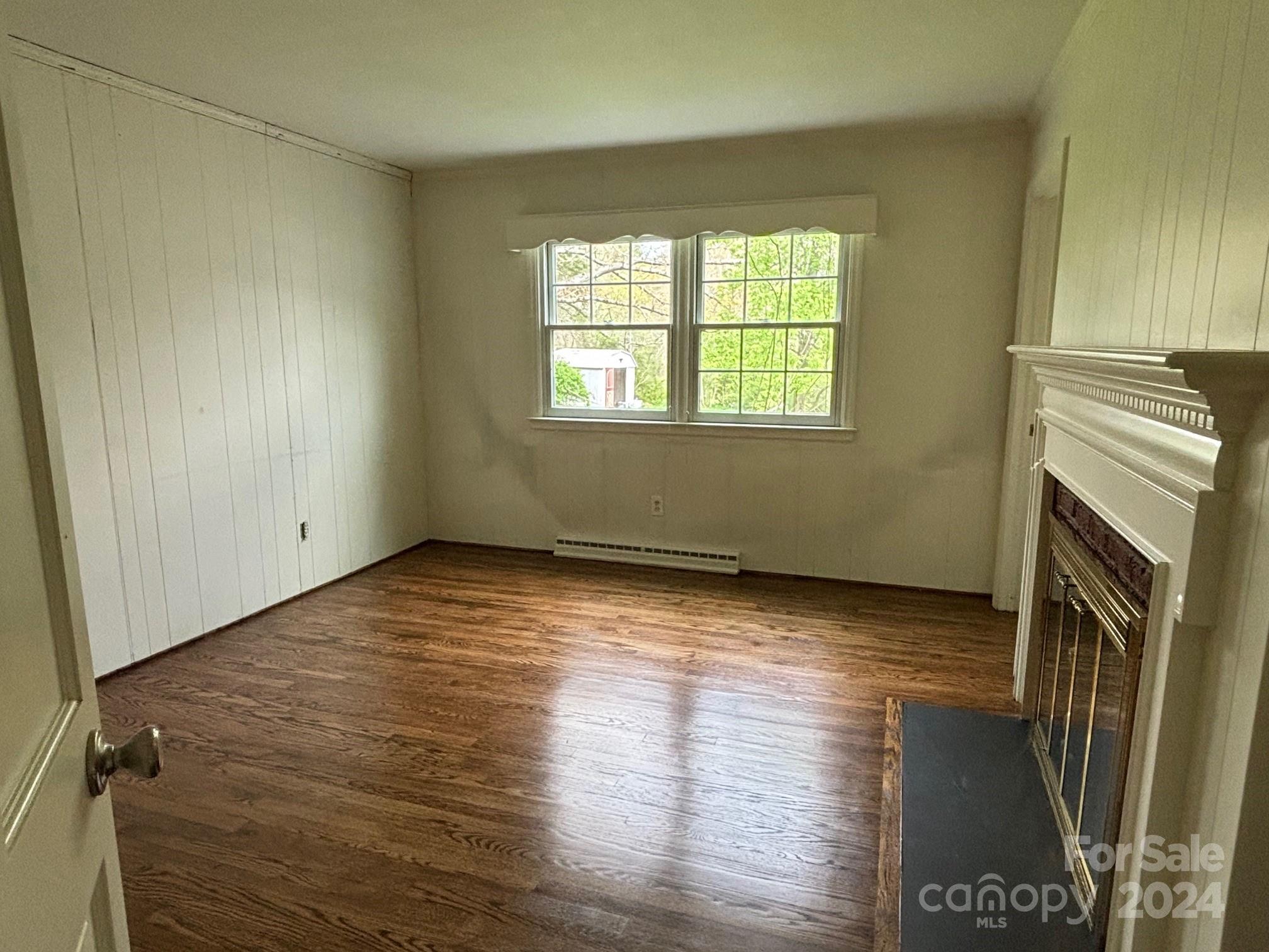 25 N College Street Weaverville NC 28787