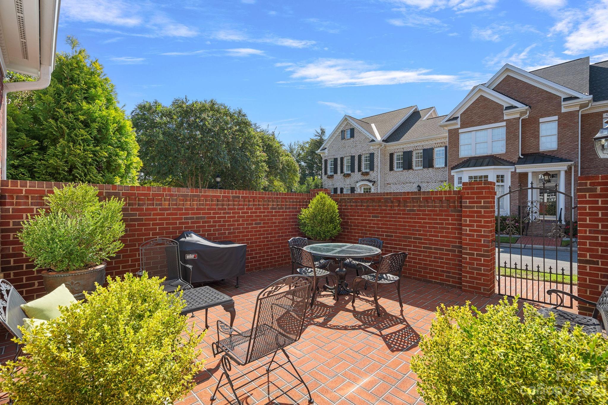 6332 Wakehurst Road Charlotte NC 28226