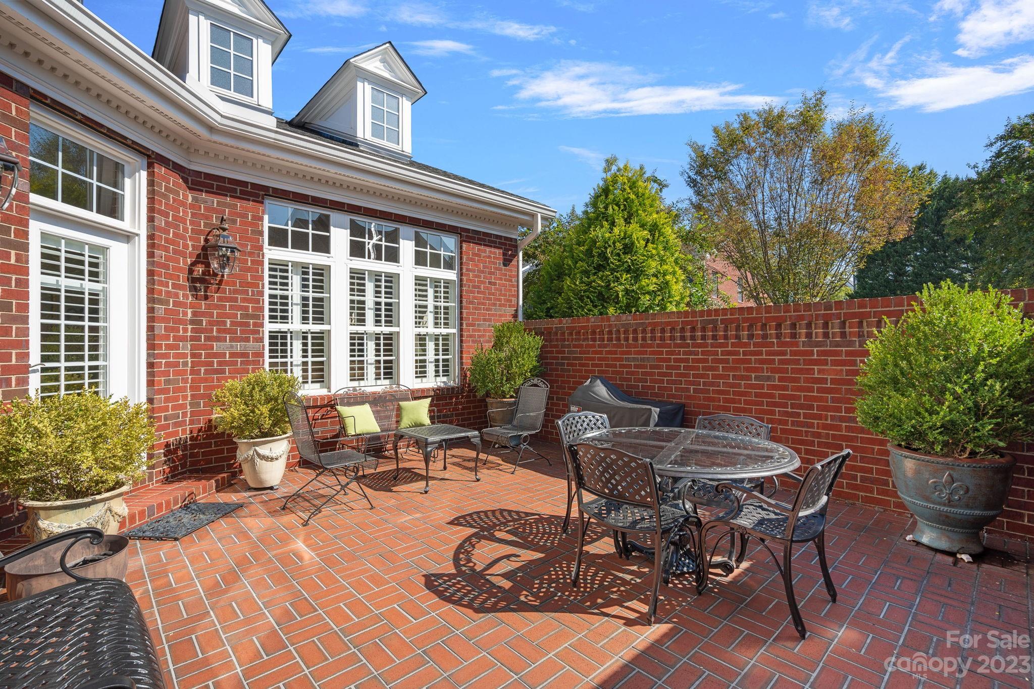 6332 Wakehurst Road Charlotte NC 28226