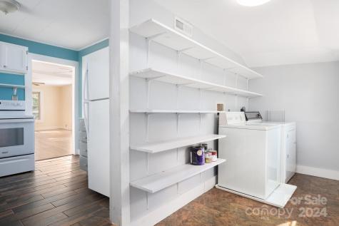 255 Dogwood Road Candler NC 28715