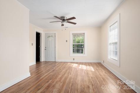 255 Dogwood Road Candler NC 28715