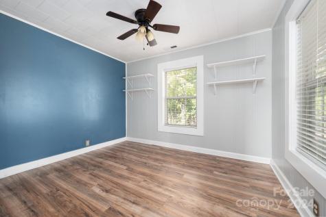 255 Dogwood Road Candler NC 28715