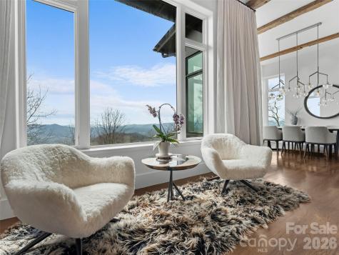 208 Skycliff Drive Asheville NC 28804