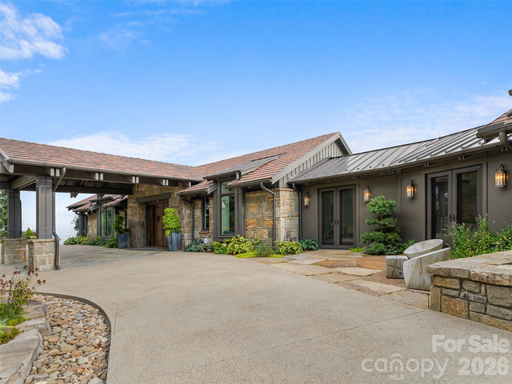 208 Skycliff Drive Asheville NC 28804