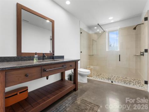 208 Skycliff Drive Asheville NC 28804