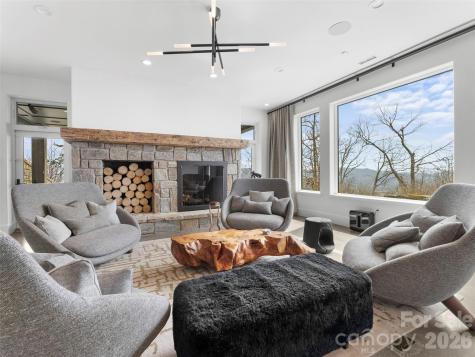 208 Skycliff Drive Asheville NC 28804