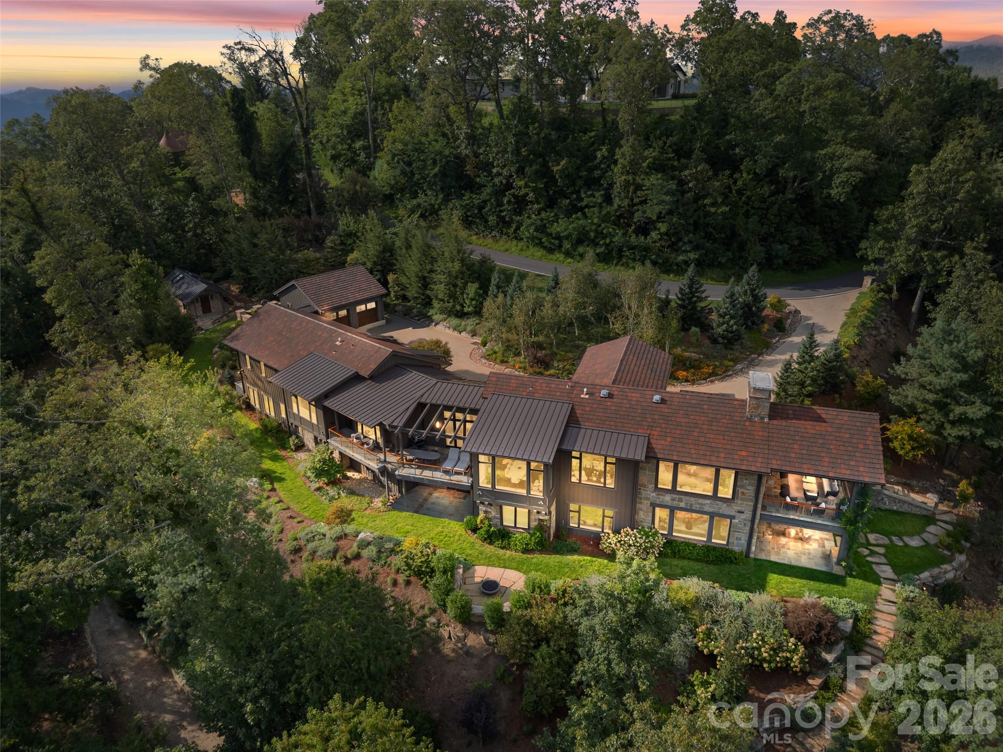 208 Skycliff Drive Asheville NC 28804