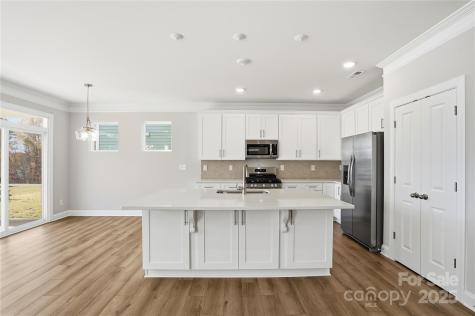 6027 Veld Court Charlotte NC 28215