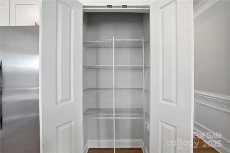 6027 Veld Court Charlotte NC 28215