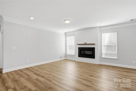 6027 Veld Court Charlotte NC 28215