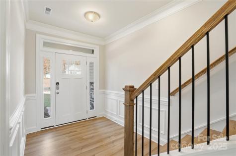 6027 Veld Court Charlotte NC 28215