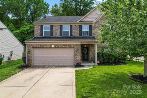 16615 Crimson Sargent Drive Charlotte NC 28213