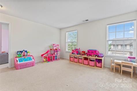 16615 Crimson Sargent Drive Charlotte NC 28213