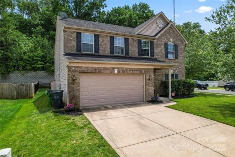 16615 Crimson Sargent Drive Charlotte NC 28213