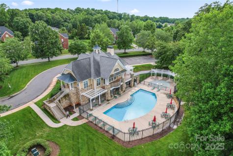 16615 Crimson Sargent Drive Charlotte NC 28213