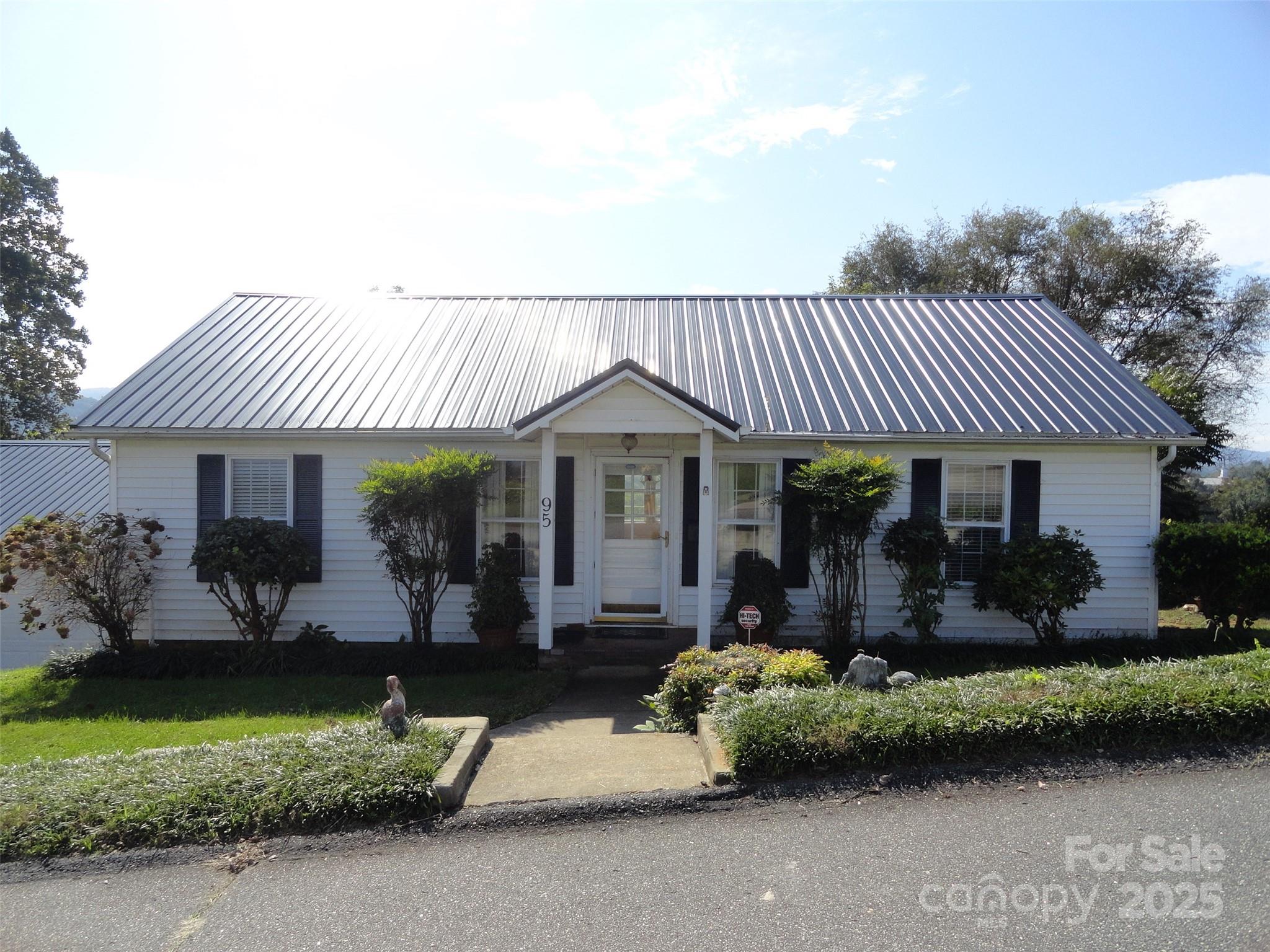 95 Summit Street Marion NC 28752