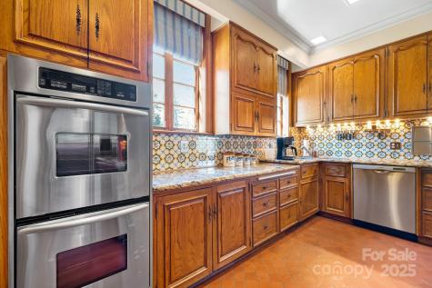 135 Claron Place SE Lenoir NC 28645