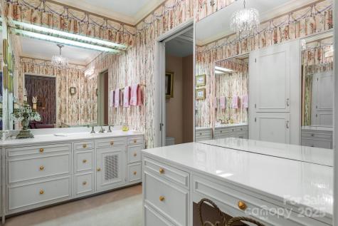 135 Claron Place SE Lenoir NC 28645