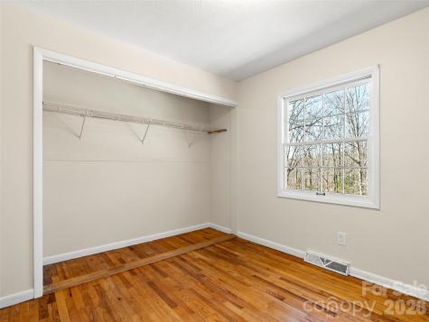 76 Maple Springs Road Asheville NC 28805