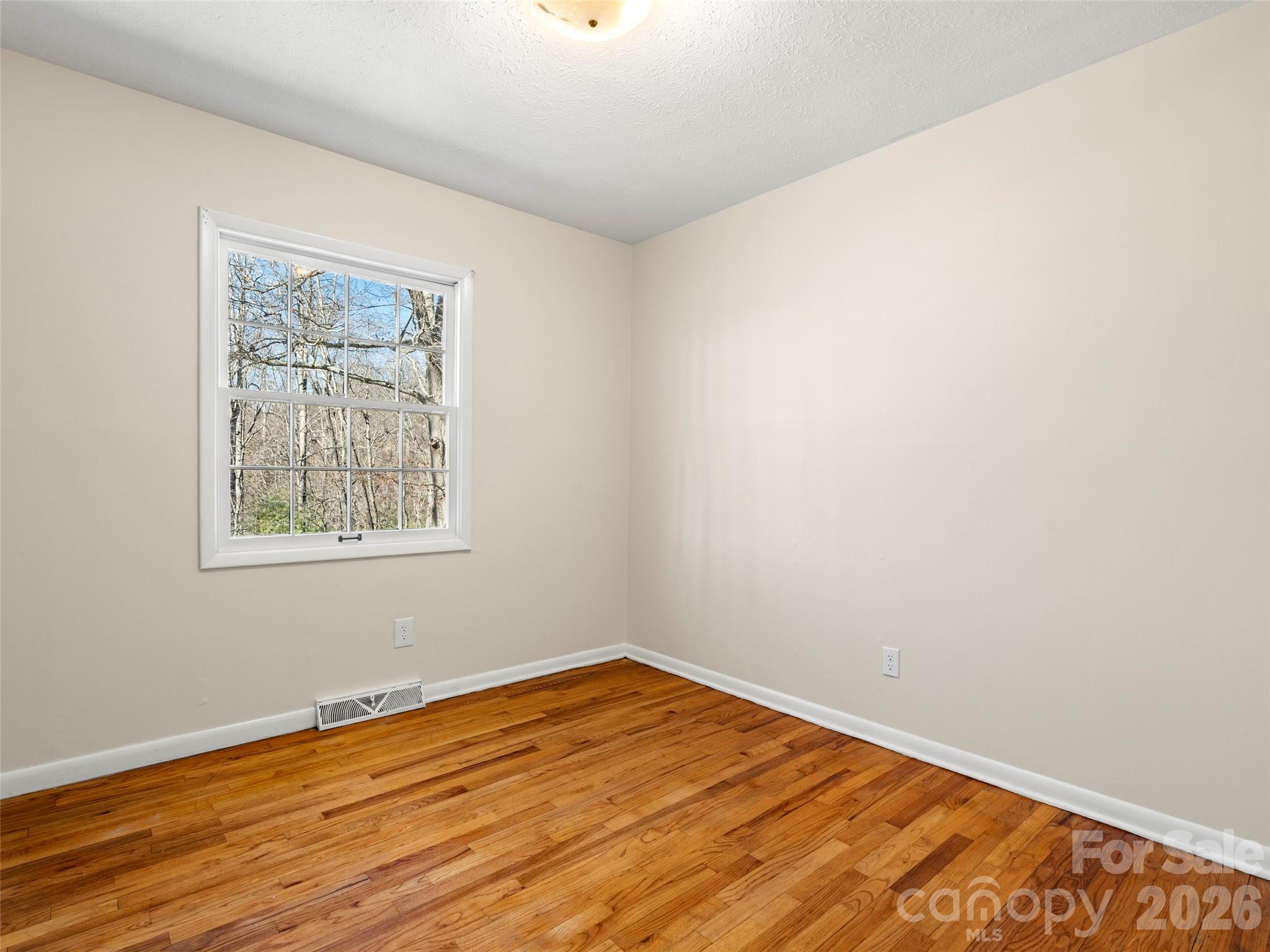 76 Maple Springs Road Asheville NC 28805