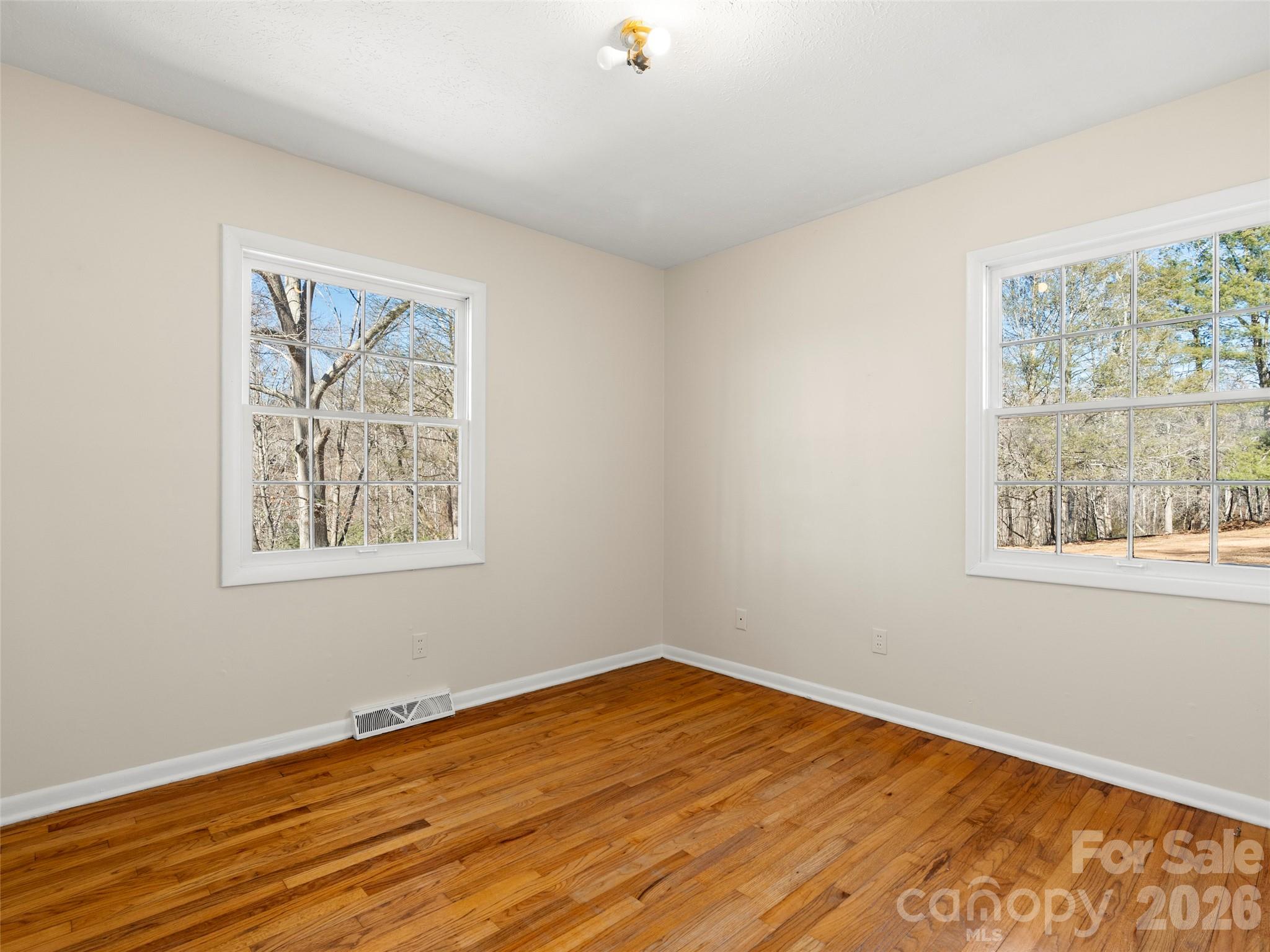 76 Maple Springs Road Asheville NC 28805