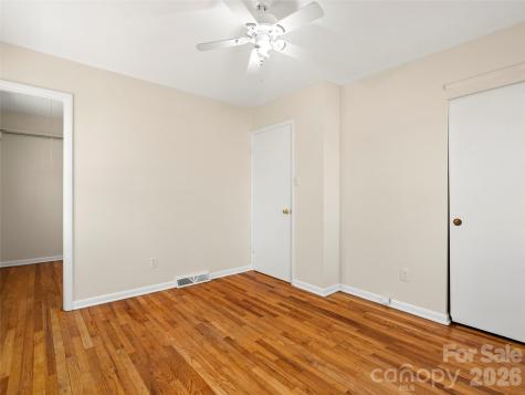 76 Maple Springs Road Asheville NC 28805