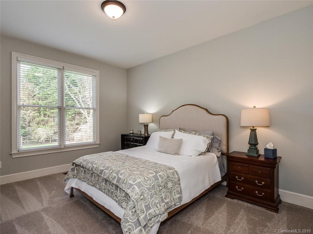 8622 Briar Oak Court Charlotte NC 28226