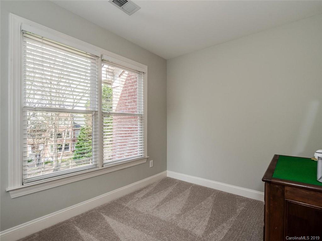 8622 Briar Oak Court Charlotte NC 28226