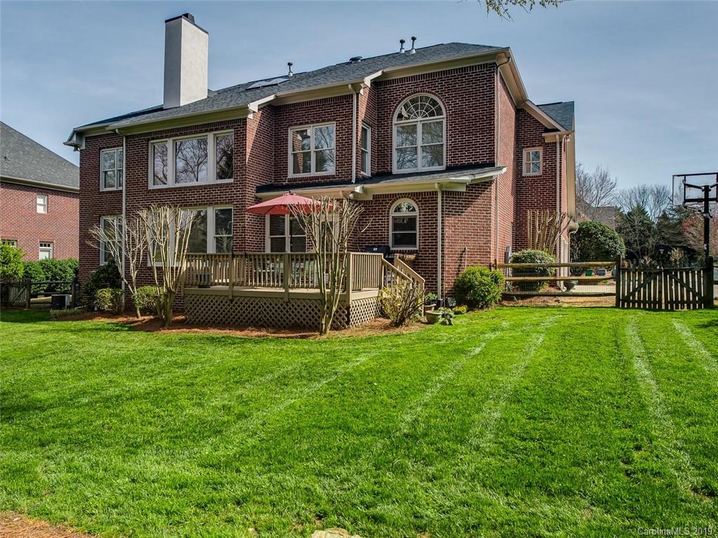 8622 Briar Oak Court Charlotte NC 28226