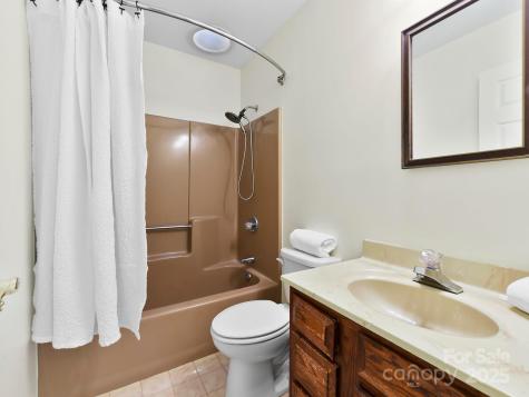 6 Turnberry Place Arden NC 28704