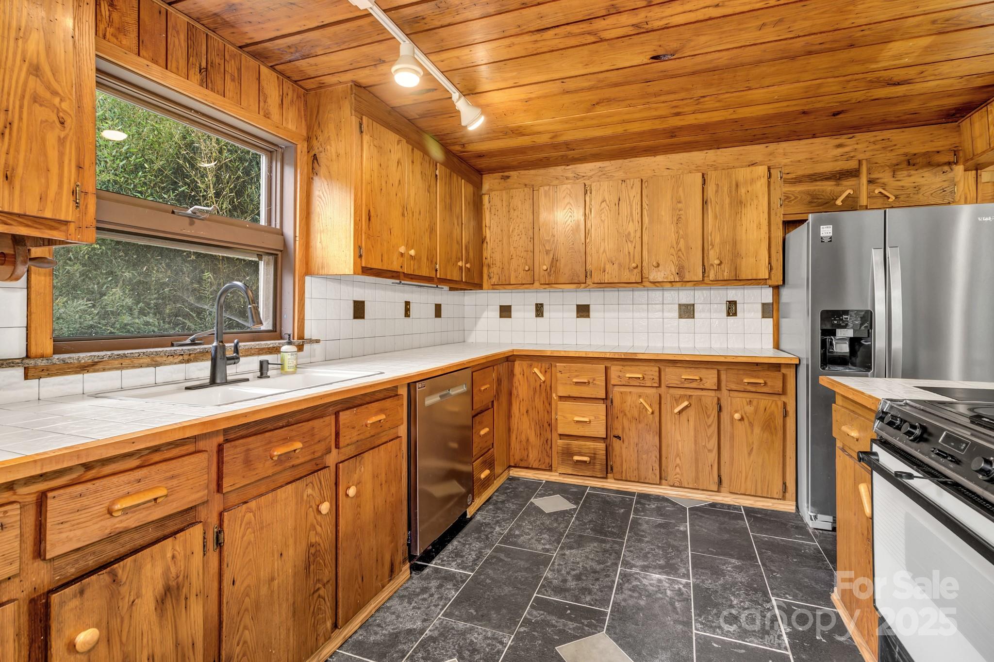 200 Dry Branch Road Marshall NC 28753
