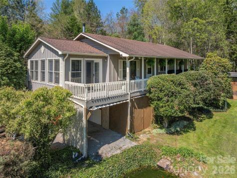 55 Round Top Road Waynesville NC 28785