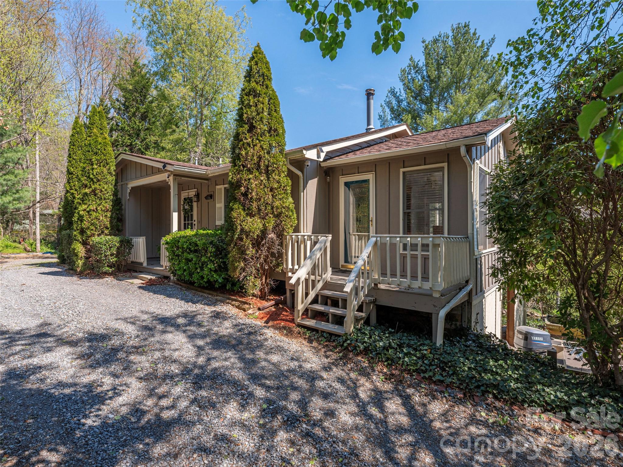 55 Round Top Road Waynesville NC 28785