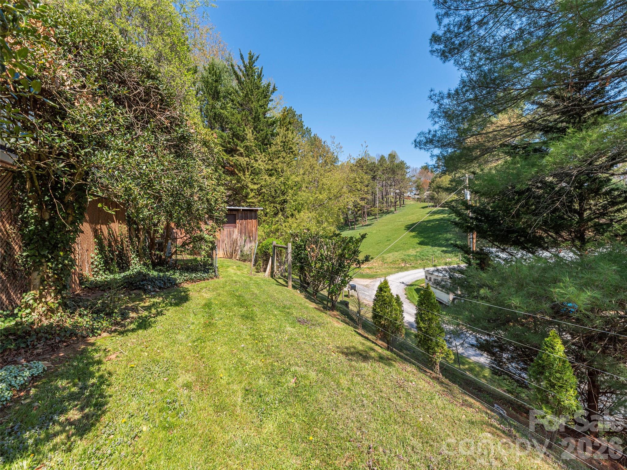 55 Round Top Road Waynesville NC 28785