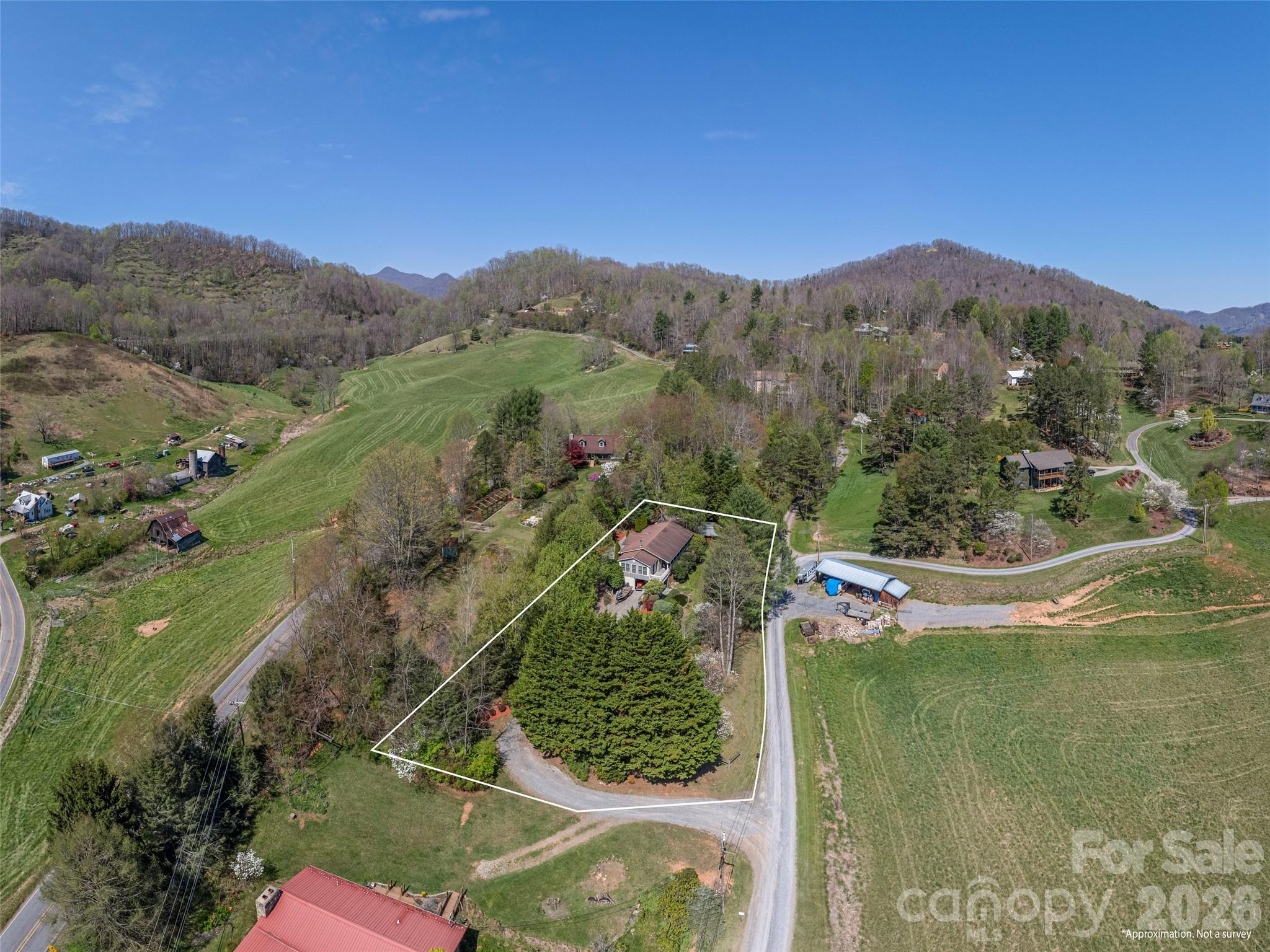 55 Round Top Road Waynesville NC 28785